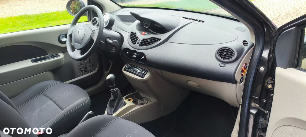 Renault Twingo 1.2 16V Night & Day - 11