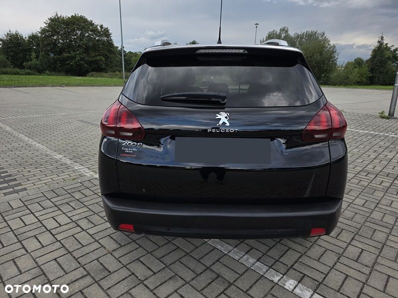 Peugeot 2008 PureTech 82 Style - 2