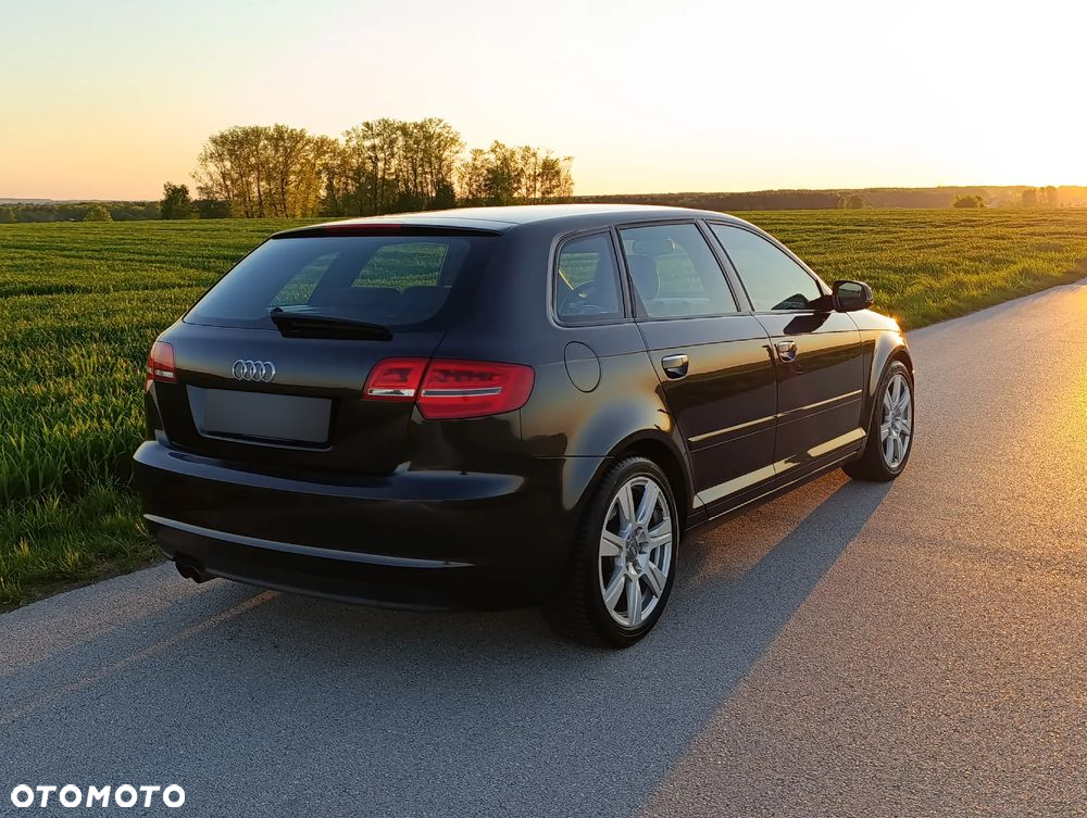 Audi A3 2.0 TDI Sportback DPF quattro Attraction - 15