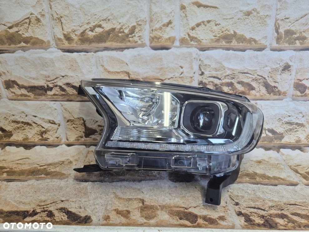 Reflektor Przód strona lewa Ford Ranger full led - 2