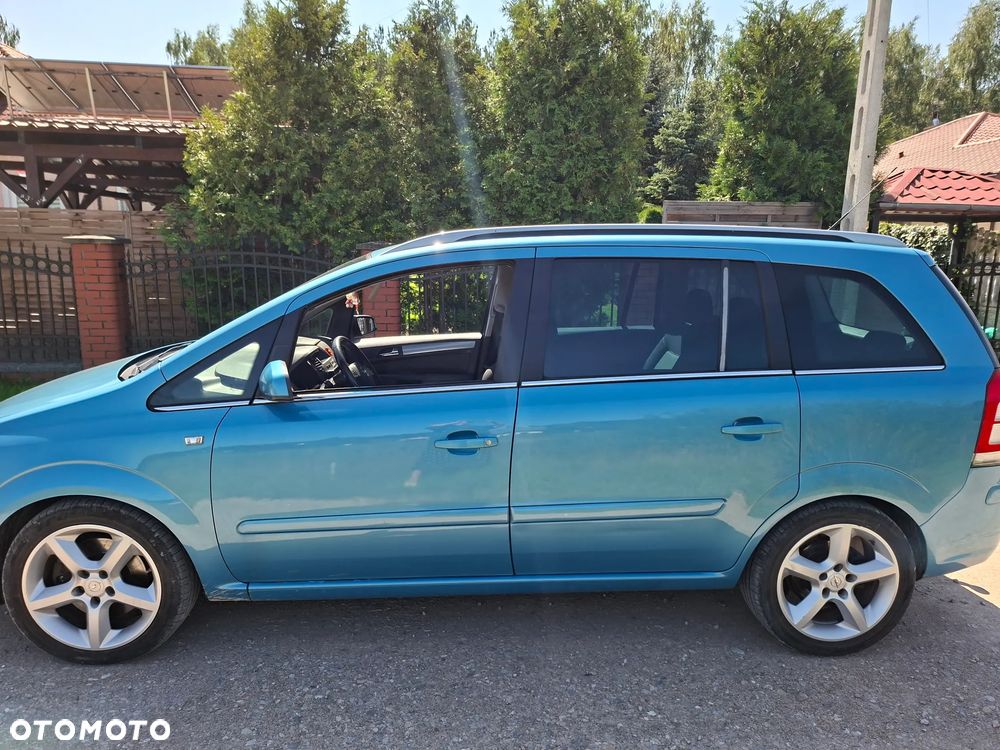 Opel Zafira 1.9 CDTI Sport ActiveSelect - 2