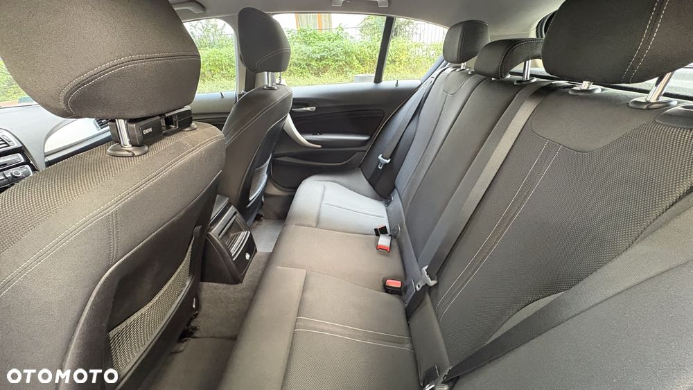 BMW Seria 1 118d - 24