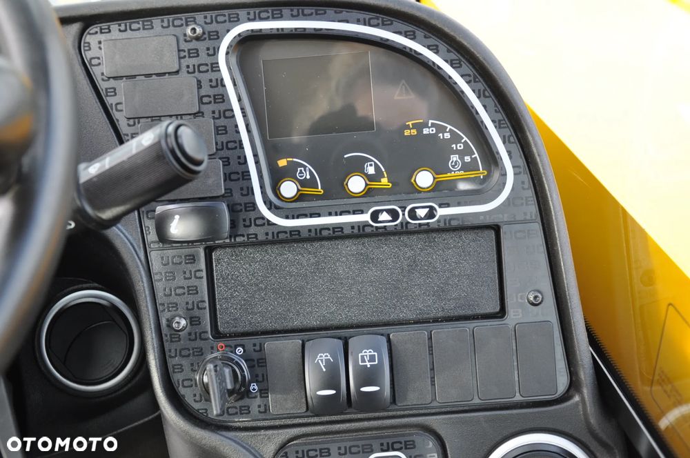 JCB 531-70 ŁADOWARKA TELESKOPOWA MAŁO MTG 546 UDŹWIG 3100 kg WYSOKOŚĆ ZAŁADUNKU 7 m NA GWARANCJI PRODUCENTA KLIMATYZACJA JAK NOWA! - 10
