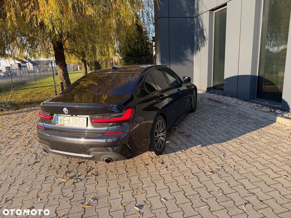 BMW Seria 3 320i M Sport Sport - 15