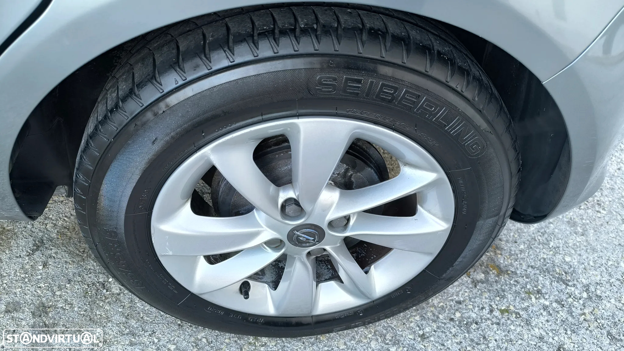 Opel Corsa 1.2 Cosmo - 23