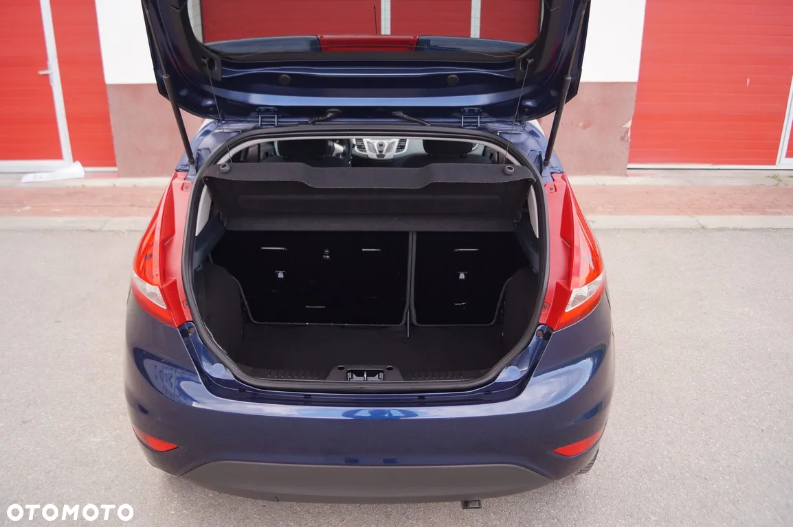 Ford Fiesta 1.25 Ambiente EU5 - 26