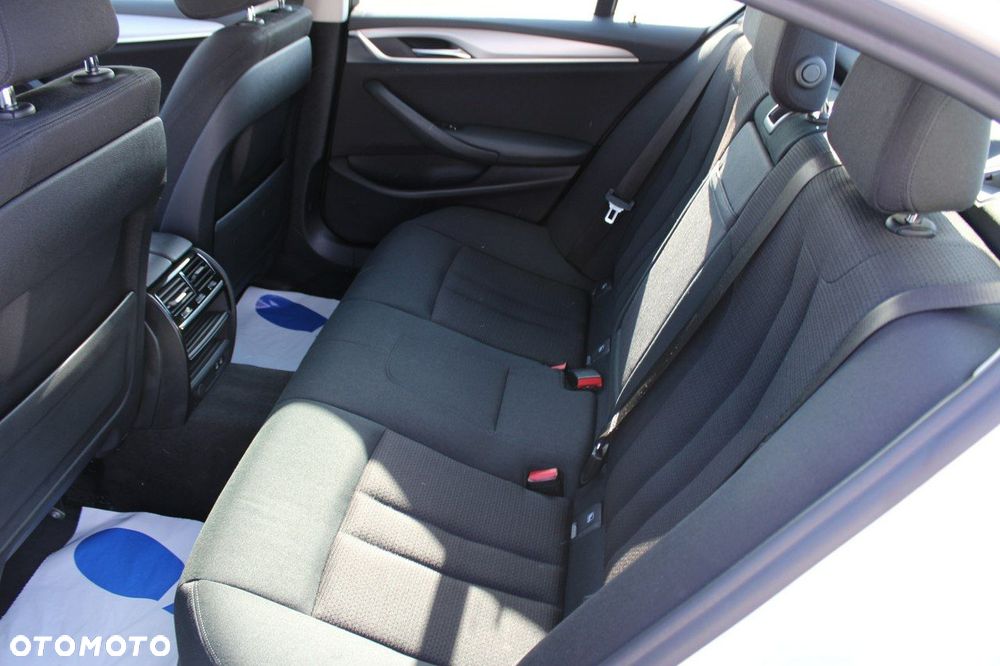 BMW Seria 5 - 12