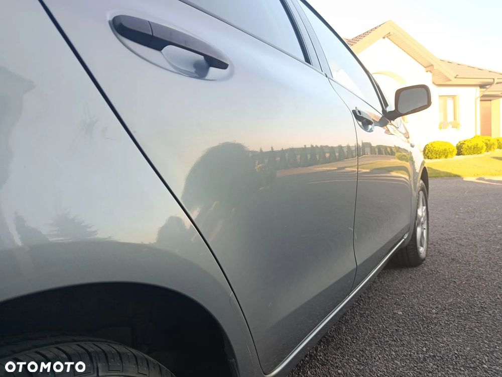 Toyota Yaris - 40