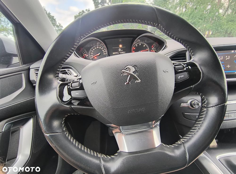 Peugeot 308 BlueHDi 130 Stop & Start Allure - 14