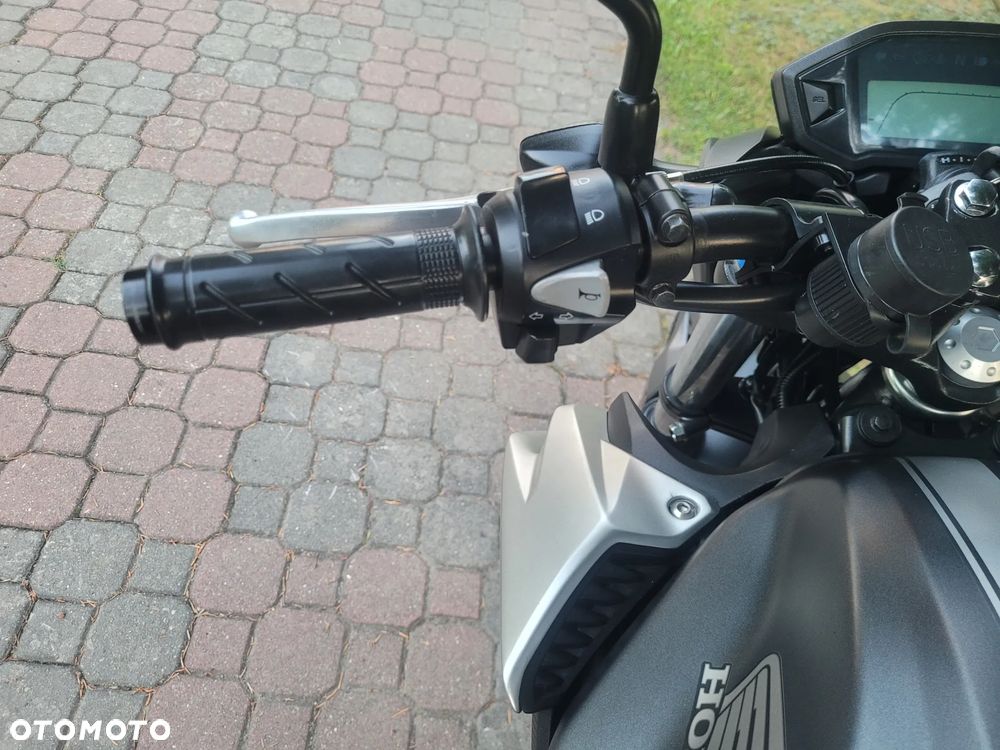 Honda CB - 31