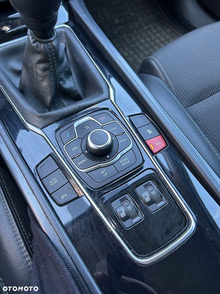 Peugeot 508 HDi FAP 140 Allure - 12