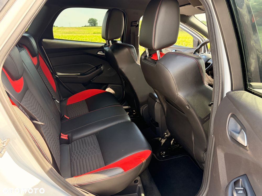 Ford Focus - 35