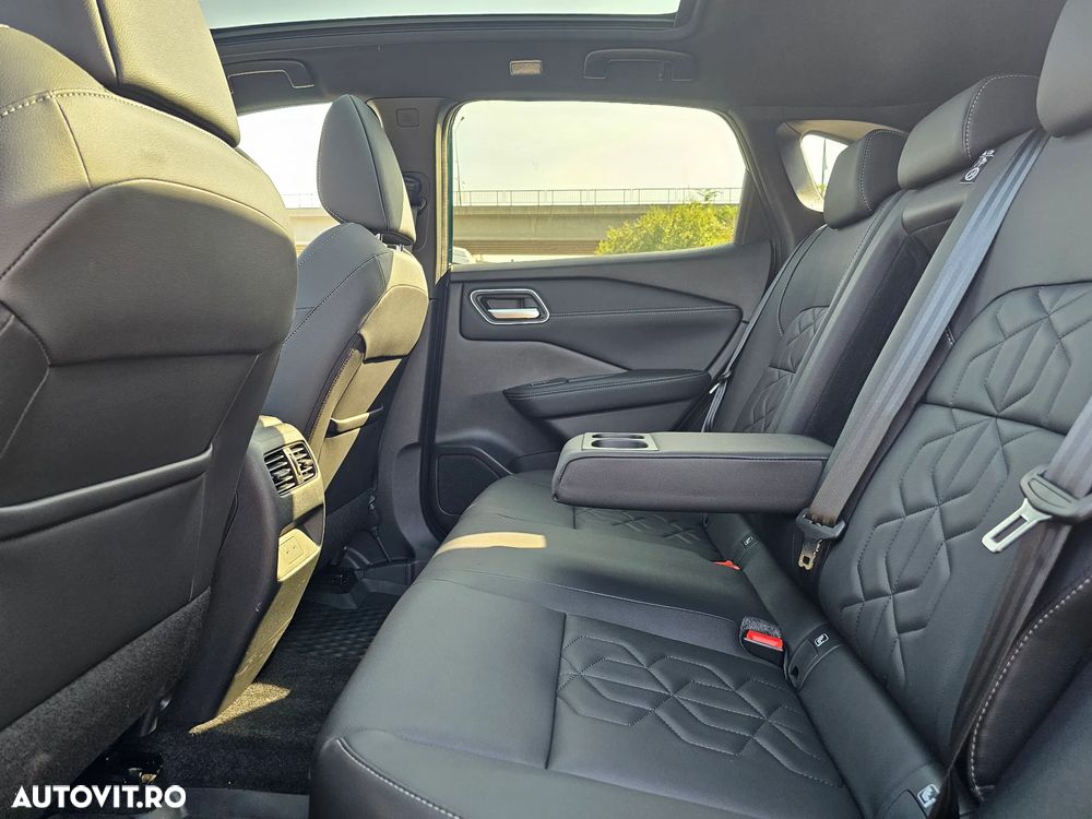Nissan Qashqai 1.3 l 156CP X-Tronic MHEV Tekna - 19