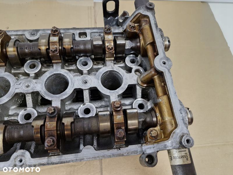 OPEL ZAFIRA B ASTRA H 1.8 B GŁOWICA SILNIKA WAŁKI 55568363 - 4