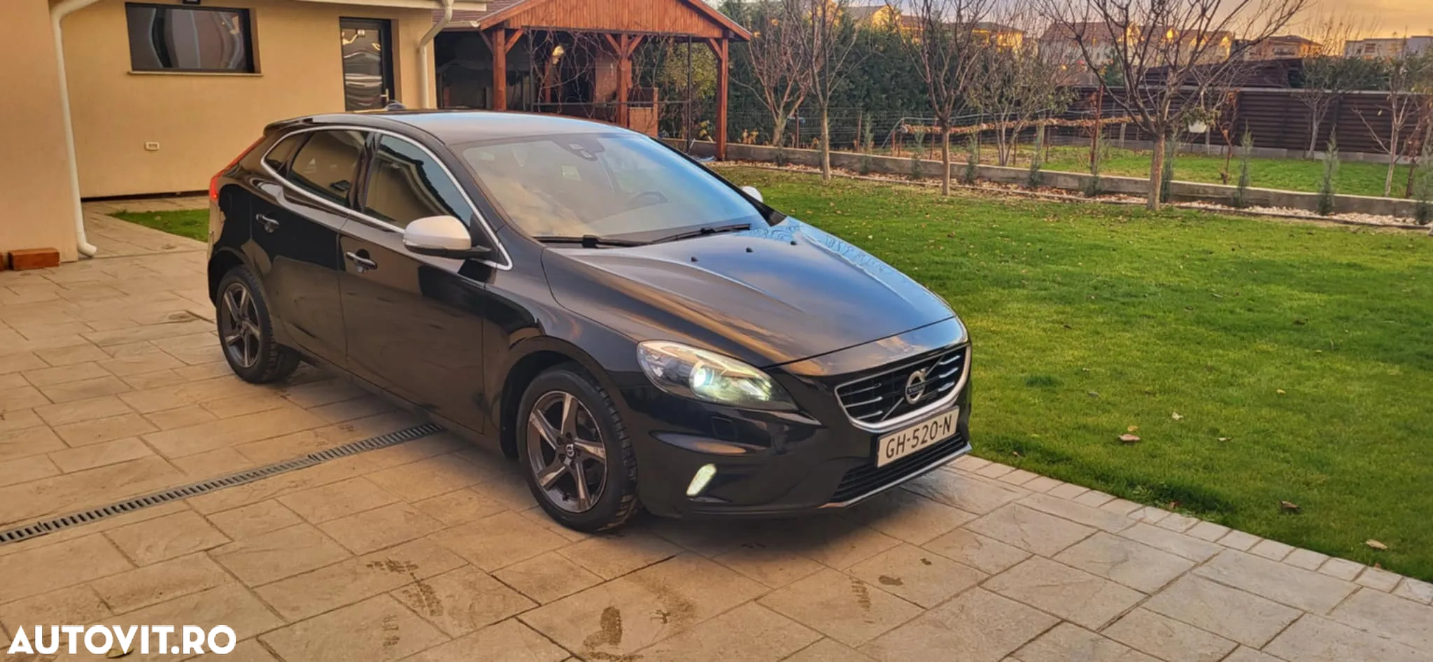 Volvo V40 - 18