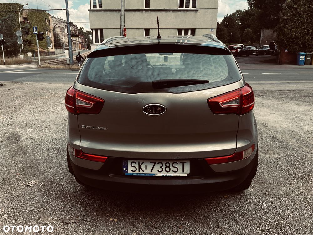 Kia Sportage 2.0 CRDI S - 8