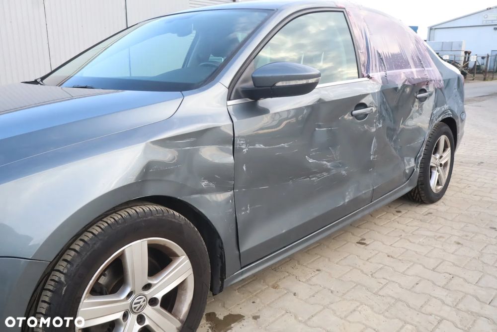 Volkswagen Jetta 1.4 TSI BMT Highline - 16