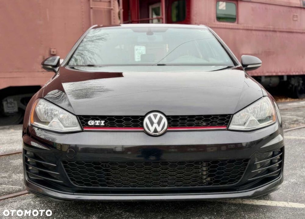 Volkswagen Golf 2.0 GTI DSG - 2