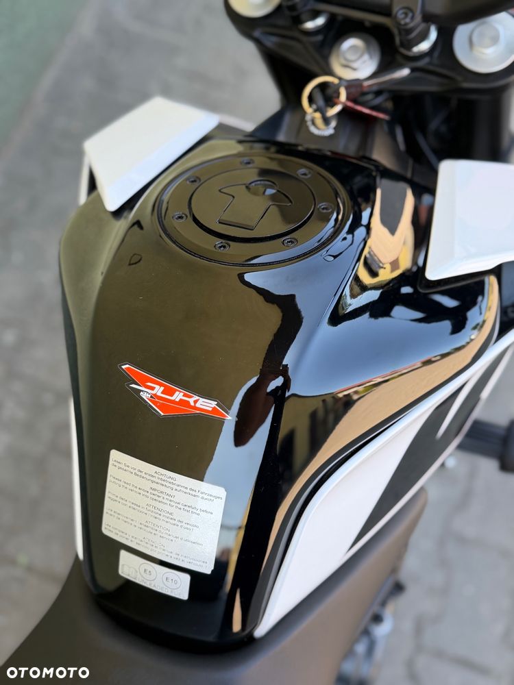 KTM Duke 125 - 16