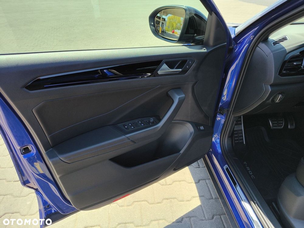 Volkswagen T-Roc - 13