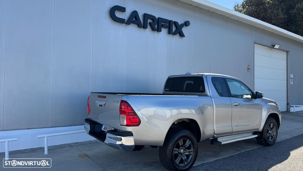 Toyota Hilux 2.4 D-4D 4WD Trial - 18