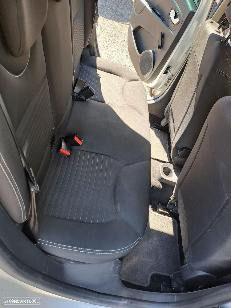 Renault Clio 1.5 dCi Limited - 3