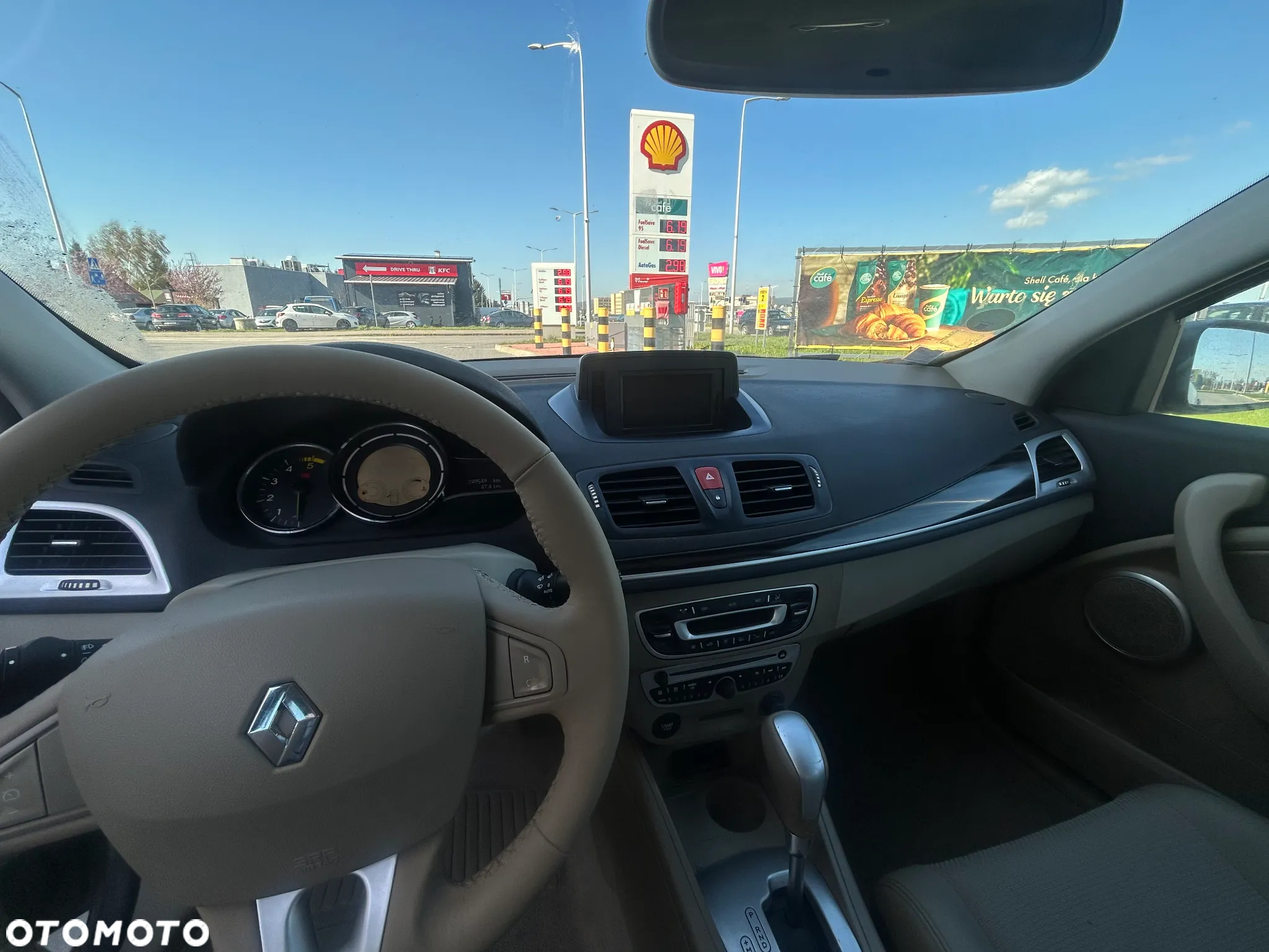Renault Megane 1.5 dCi Limited EDC EU6 - 10