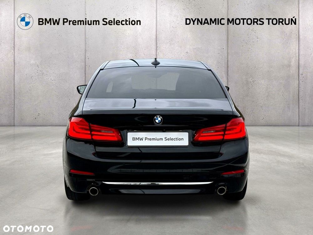 BMW Seria 5 530i xDrive Luxury Line - 8