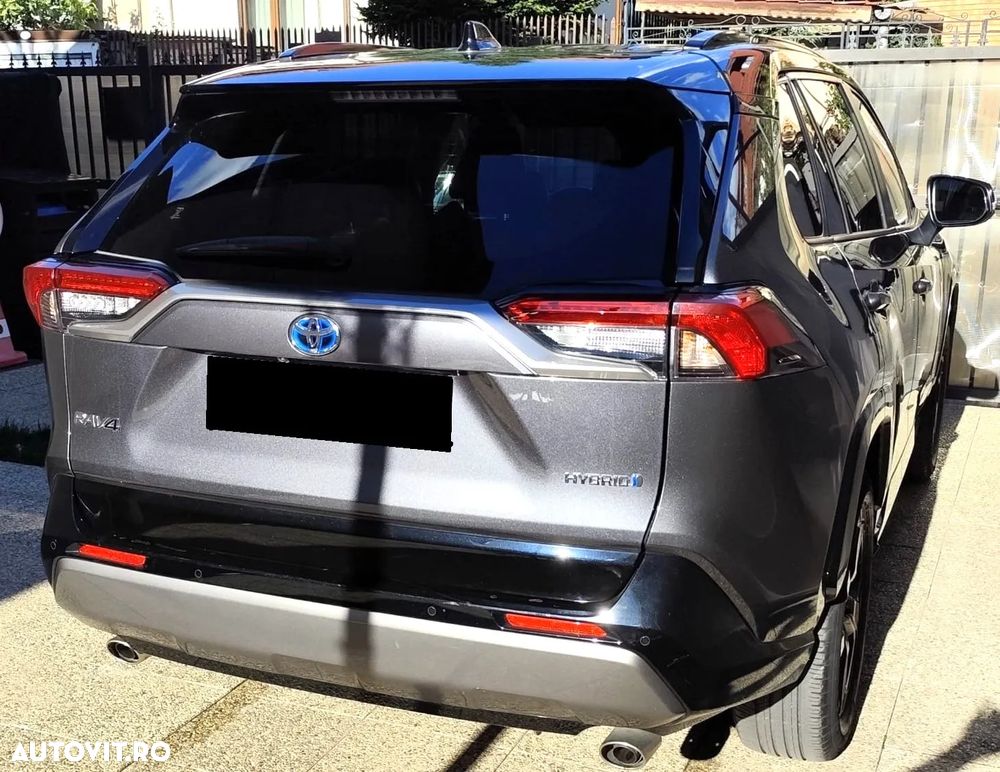 Toyota RAV4 - 7