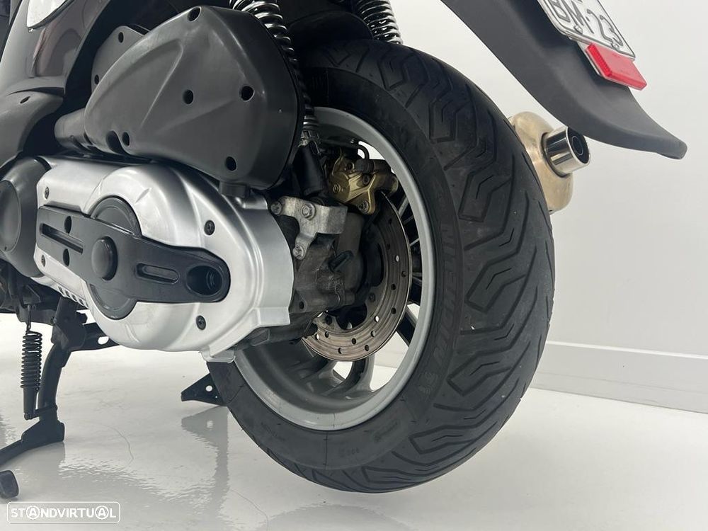 Piaggio Beverly 500 Beverly - 15