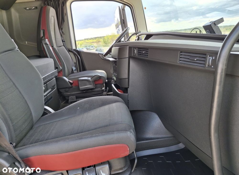 Volvo FH 500 XXL LOW DECK MEGA / TYLKO 616 412 KM PARK COOL / KLIMA POSTOJOWA / NOWY TACHOGRAF GEN2v2 / ORYGINALNY PRZEBIEG / NAJWYŻSZA KABINA XXL / 2 ZBIORNIKI PALIWOWE / CAŁE NA PODUSZCE / 2018 ROK !! - 16