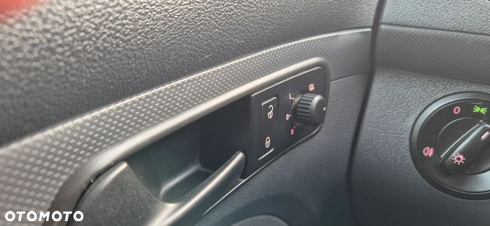 Volkswagen Caddy Comfortline - 17