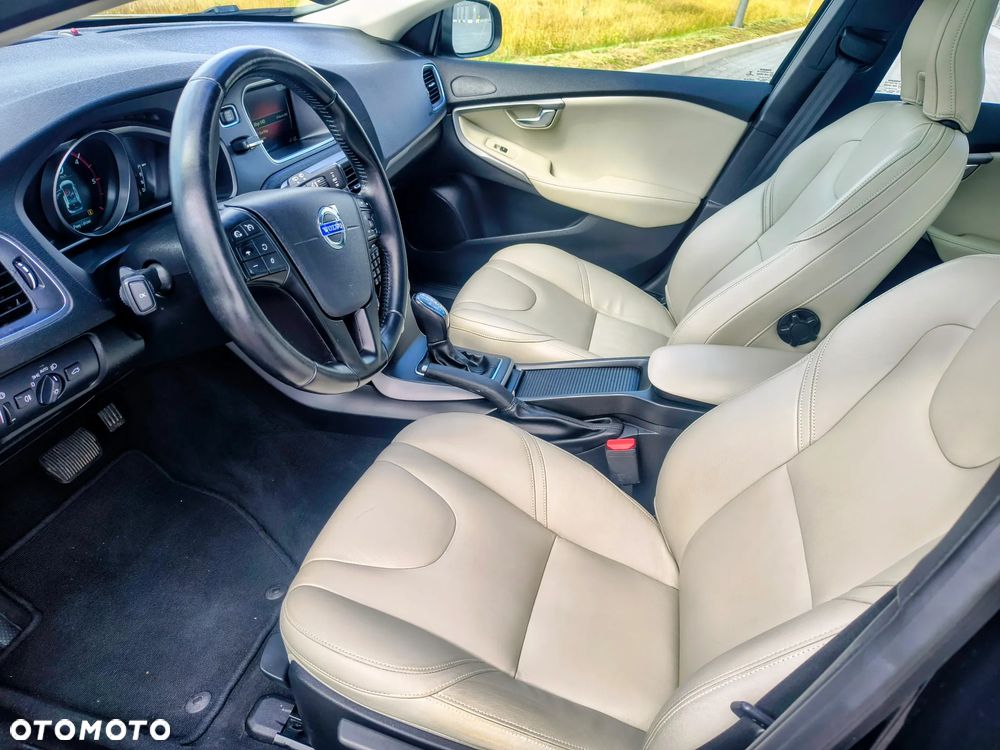 Volvo V40 D4 Geartronic Kinetic - 31
