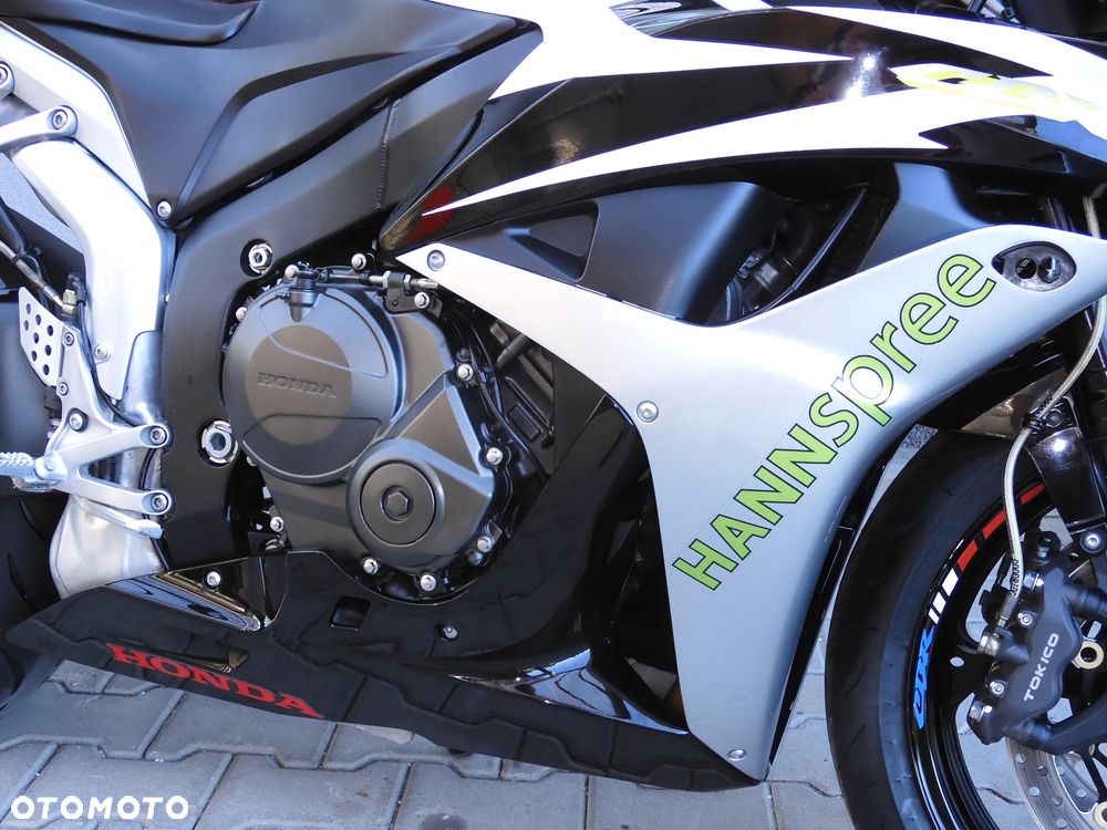 Honda CBR - 8