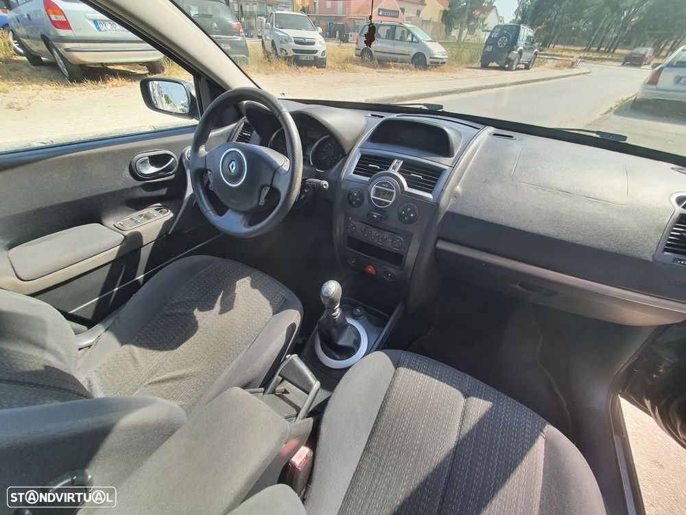 Renault Mégane 1.5 dCi Dynamique - 7
