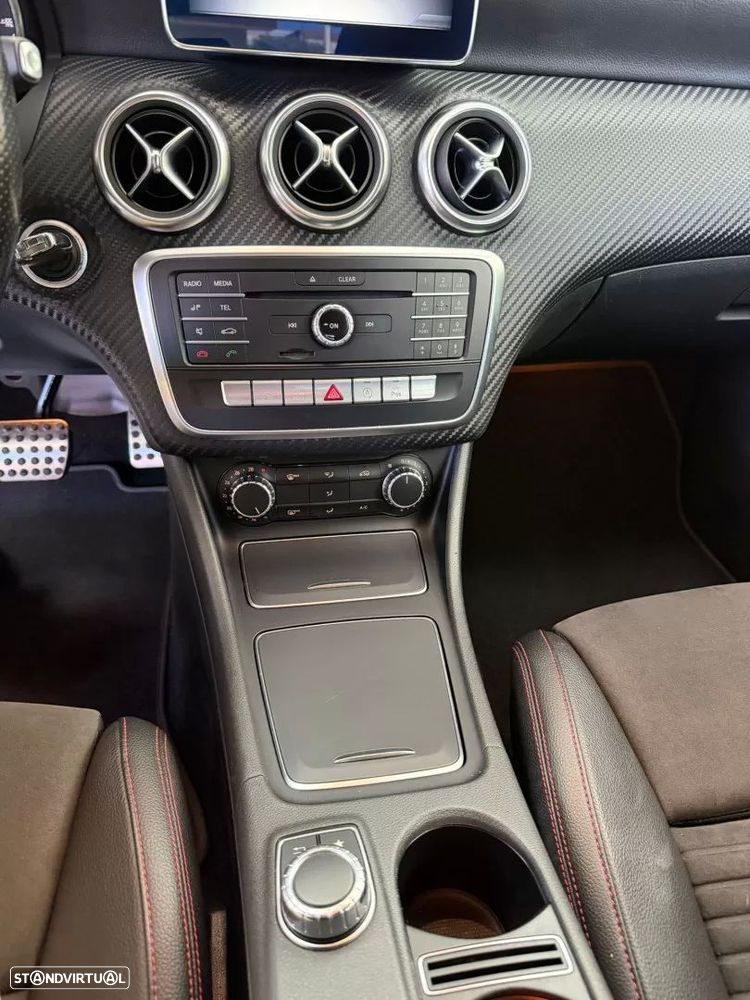 Mercedes-Benz A 220 d AMG Line Aut. - 26