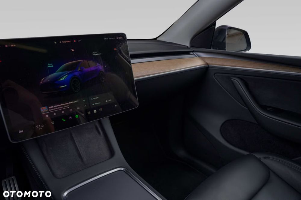 Tesla Model Y Performance Dual Motor AWD - 20