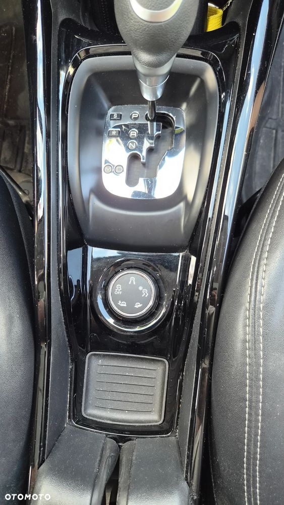 Peugeot 2008 PureTech 110 Stop&Start EAT6 Allure - 15