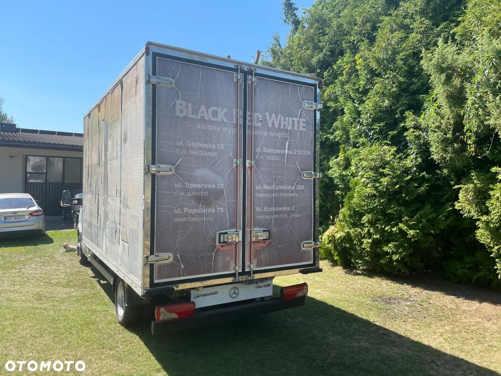Mercedes-Benz Sprinter - 4