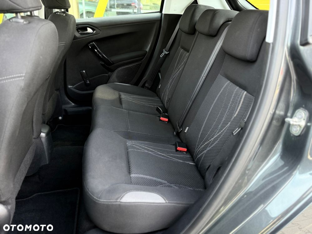 Peugeot 208 PureTech 82 Active - 14