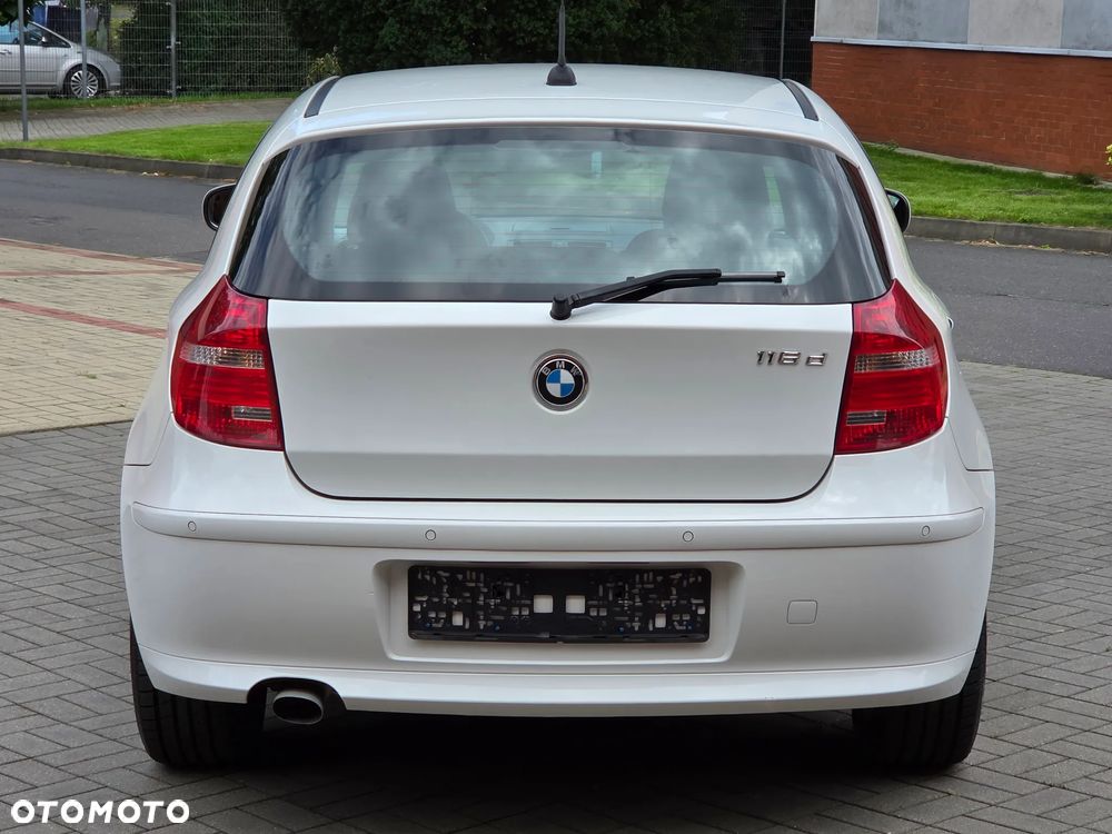 BMW Seria 1 116d DPF Edition Sport - 4