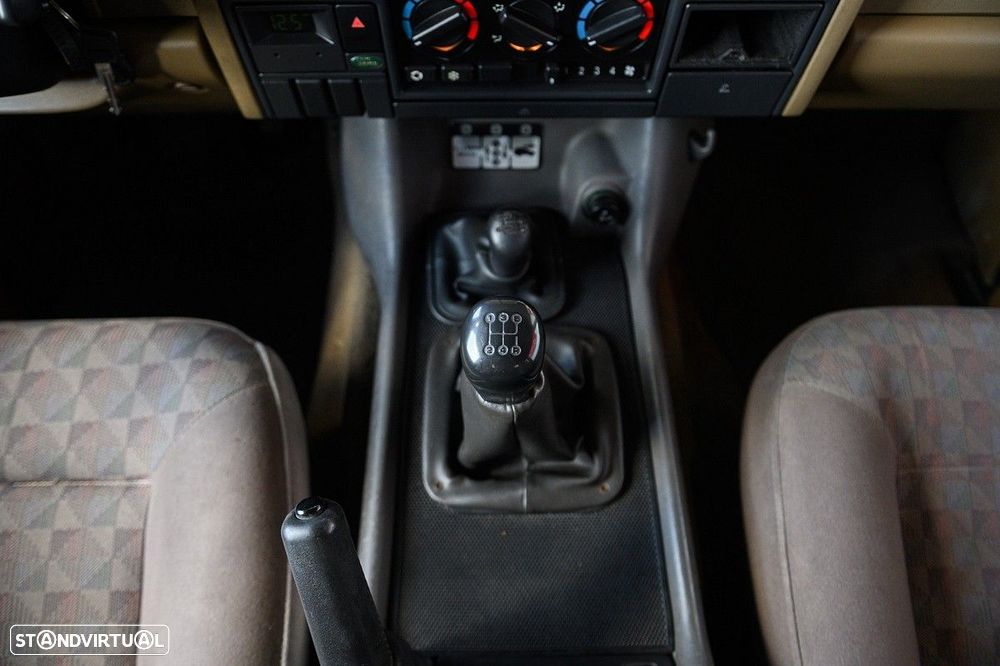 Land Rover Discovery 2.5 TDi - 40