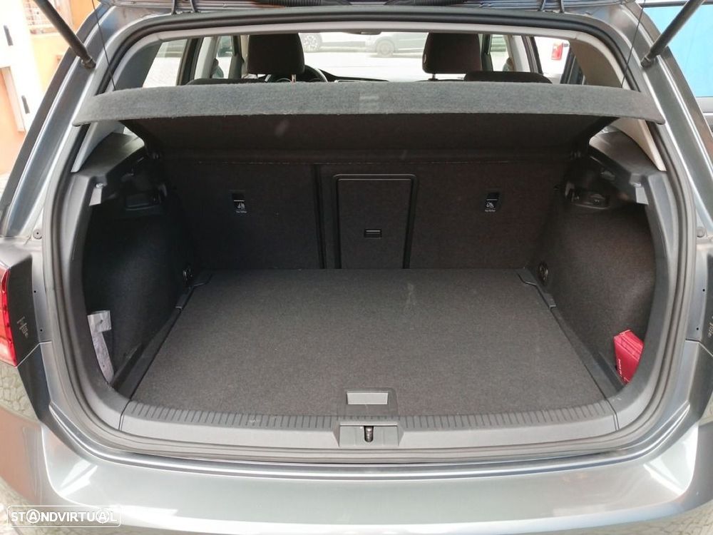 VW Golf 1.6 TDI Stream - 24