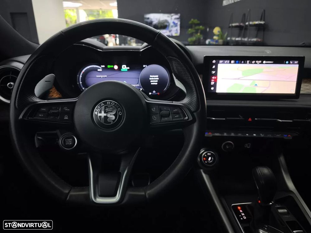 Alfa Romeo Tonale 1.5 Hybrid Veloce - 22