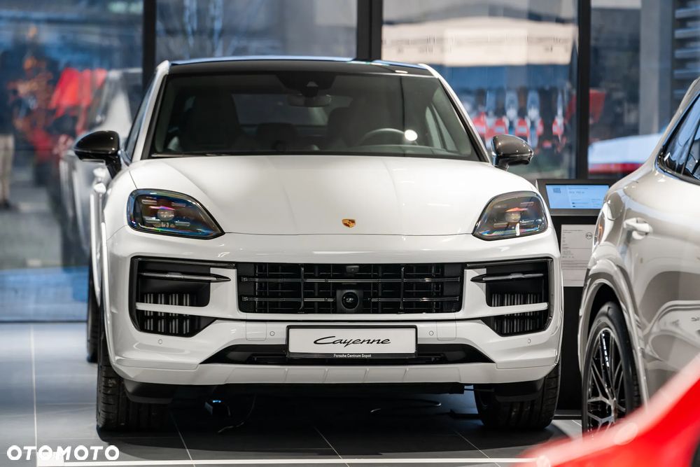 Porsche Cayenne - 4