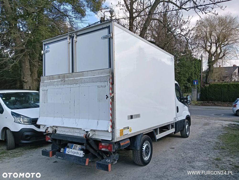 KONTENER IZOTERMA CHŁODNIA CARRIER XARIOS 350 NR 880 - 1