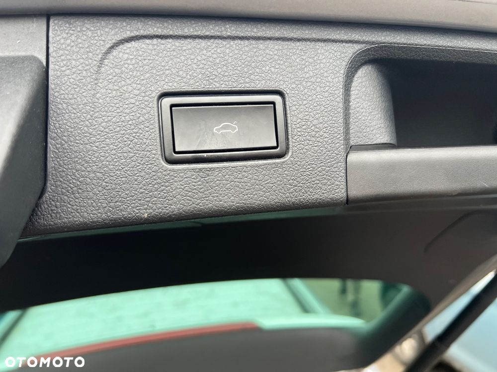 Volkswagen Passat 1.6 TDI SCR DSG Business - 10