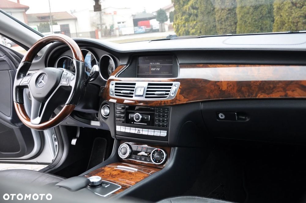 Mercedes-Benz CLS 350 7G-TRONIC - 28