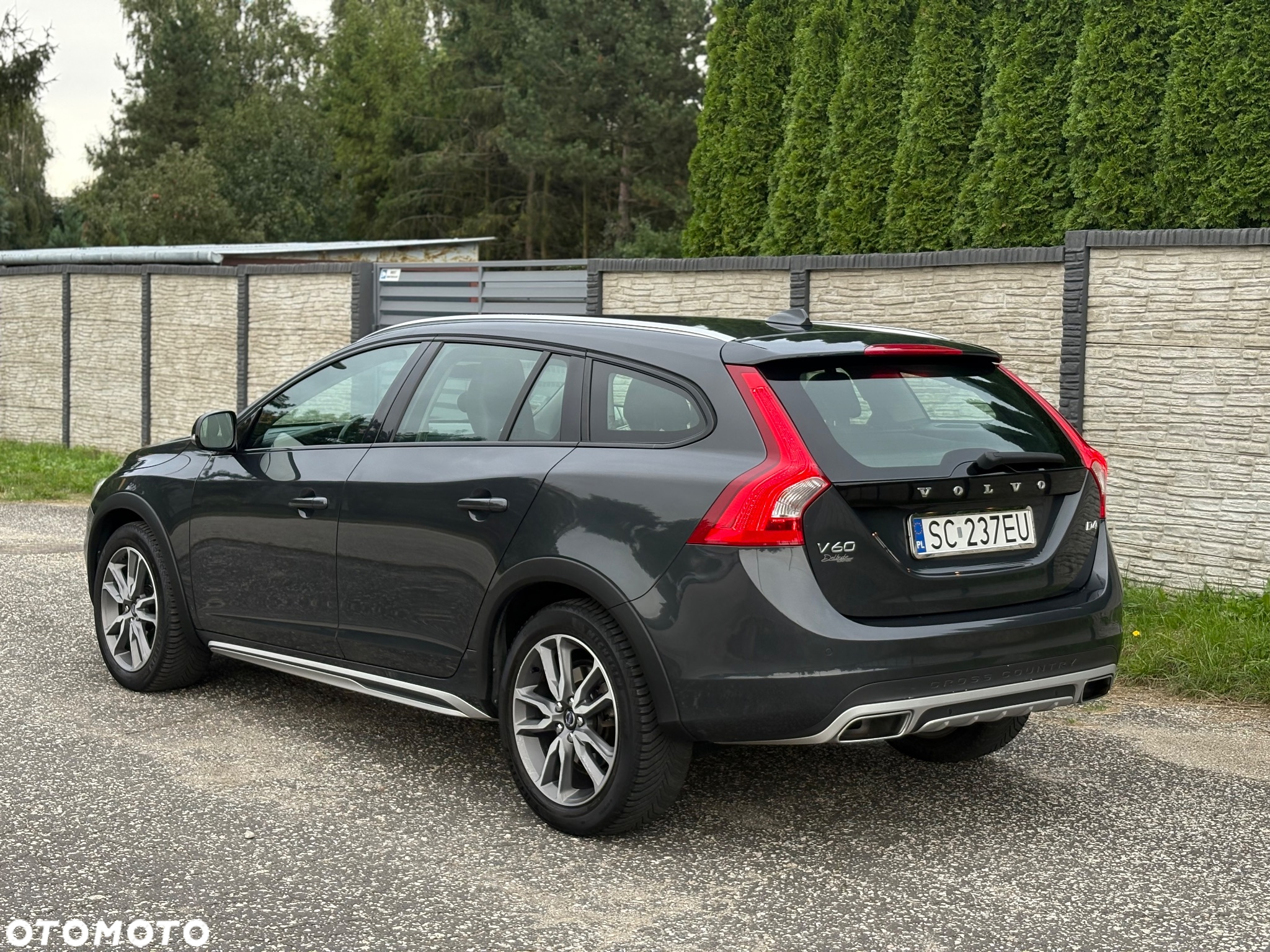 Volvo V60 Cross Country D4 Drive-E Momentum - 29