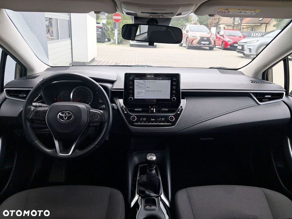 Toyota Corolla - 22